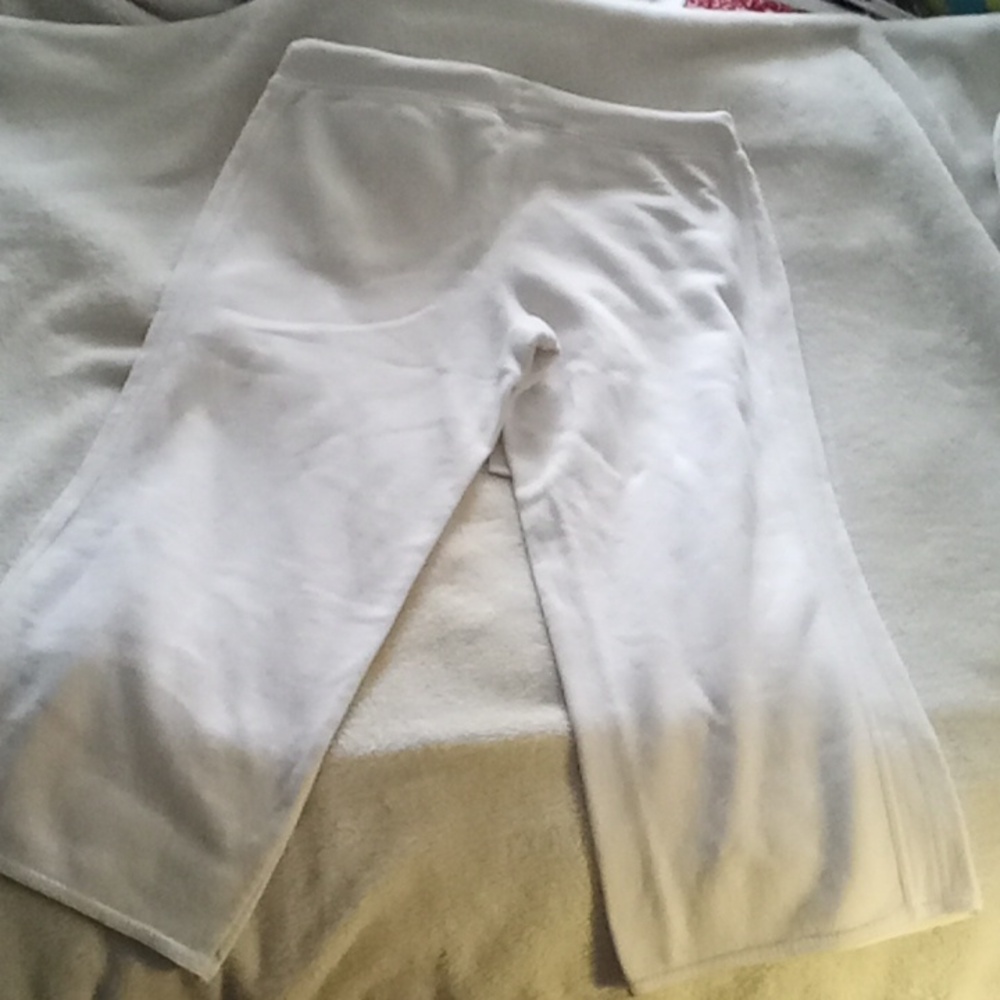 No Boundaries NYC WOMENS SWEAT SHORTS! MEDIUM COMFY - Picture 6 of 10